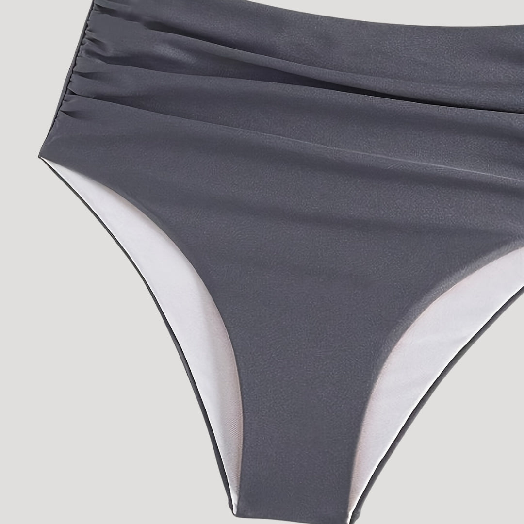 Yasmin – One-Sided, High-Waisted Bikini with Ruching