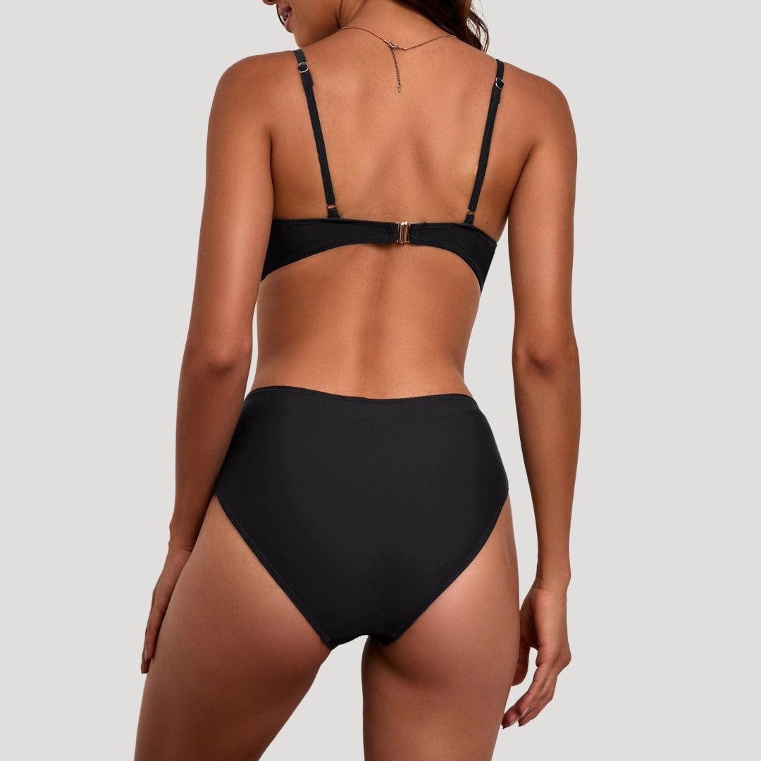 Kayla - Elegant High-Cut Bikini with Twist Front Top