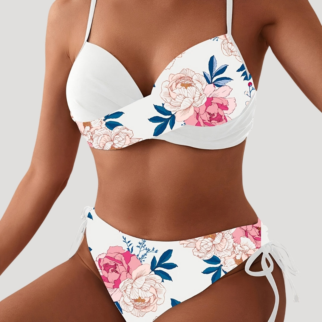 Yvette - Weißes floral gemustertes Wickelbikini-Set